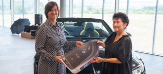 BMW M4 Cabrio ako učebná pomôcka pre SOŠ techniky a služieb v Nitre.