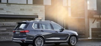 BMW odhaľuje novú definíciu automobilového luxusu.