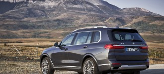 BMW odhaľuje novú definíciu automobilového luxusu.