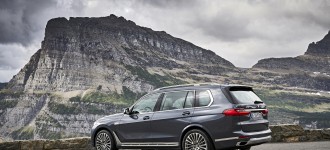 BMW odhaľuje novú definíciu automobilového luxusu.